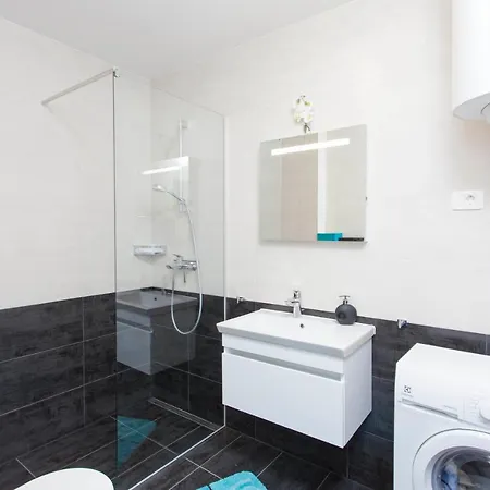 Juliana Apartment Makarska